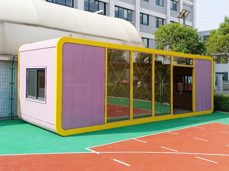 蘋(píng)果艙創(chuàng)意定制移動(dòng)房住人成品房景區(qū)民宿日常休息室